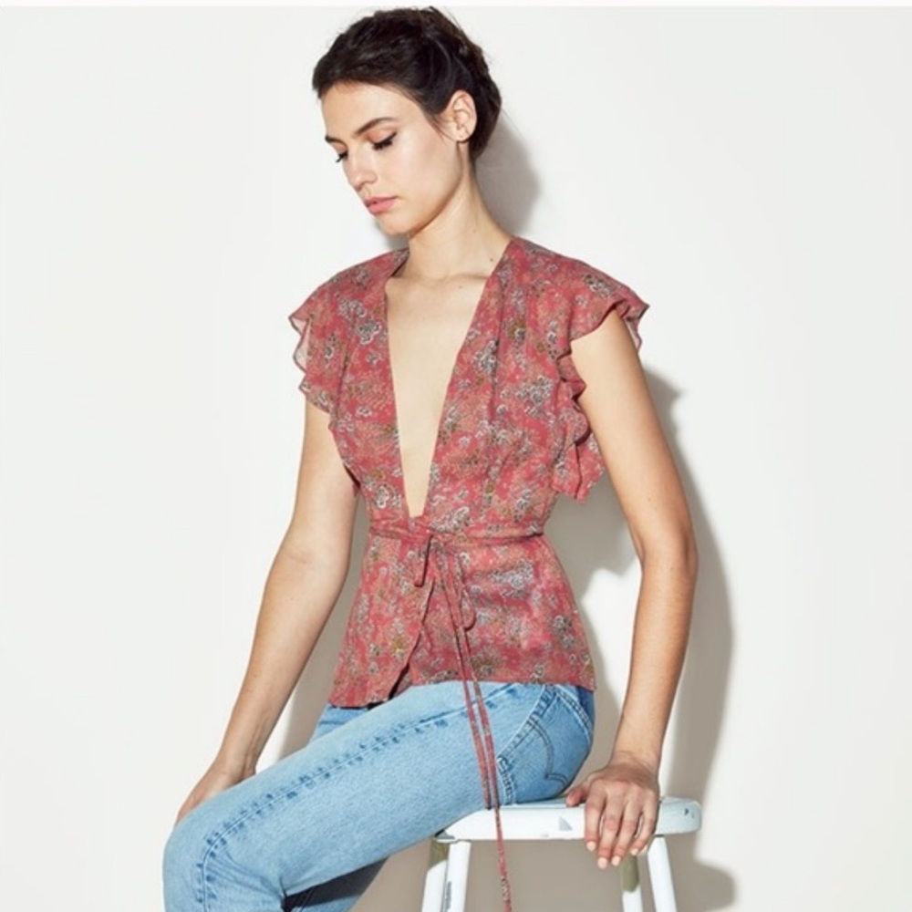 Reformation Andorra
Women's Floral Top size small.